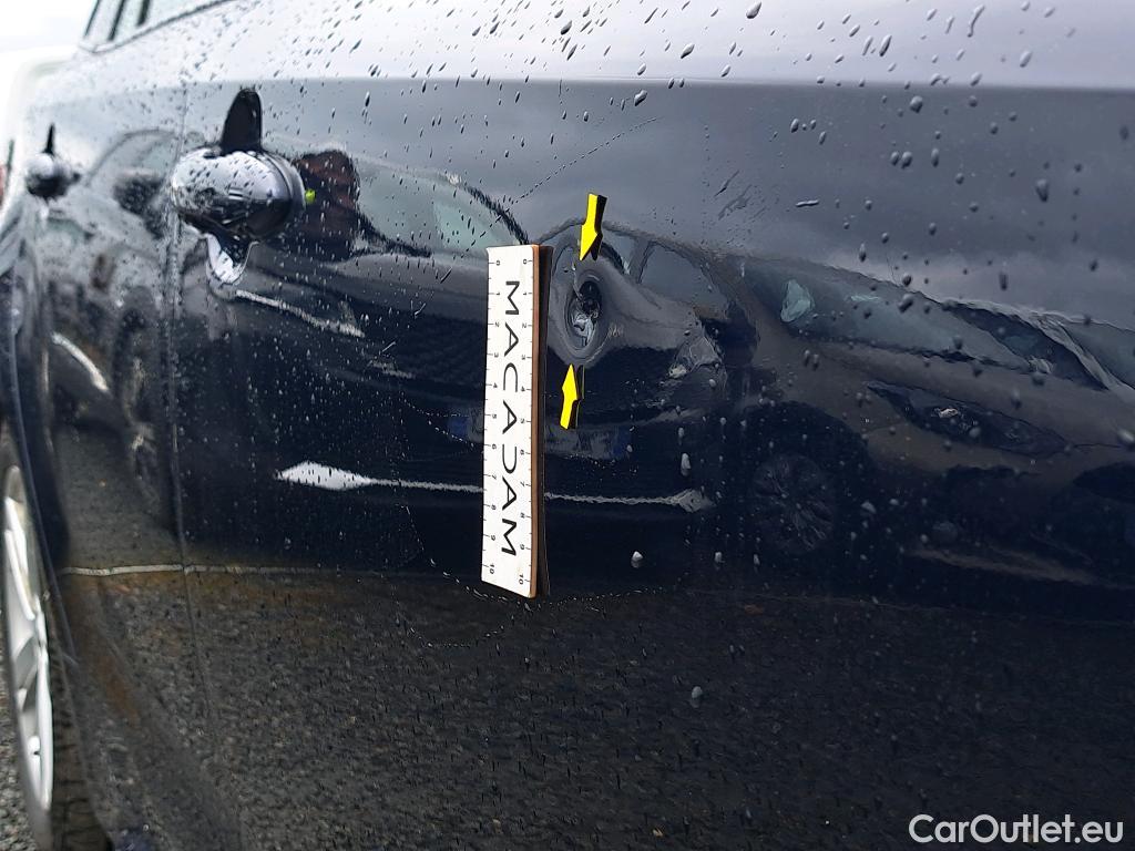  Toyota  Corolla TOYOTA  Touring Sports / 2018 / 5P / Break Hybride 122h Dynamic Business Stage Acad #37