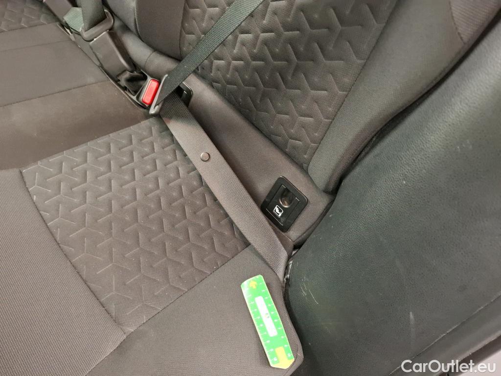  Toyota  Corolla TOYOTA  Touring Sports / 2018 / 5P / Break Hybride 122h Dynamic Business Stage Acad #1