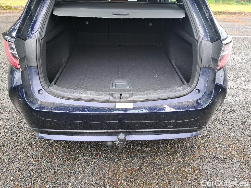  Toyota  Corolla TOYOTA  Touring Sports / 2018 / 5P / Break Hybride 122h Dynamic Business Stage Acad #1