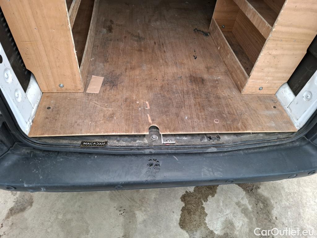  Citroen  Berlingo  Fourgon Club L1 (Court) 1.6 BlueHDi 100CV BVM5 E6 #41