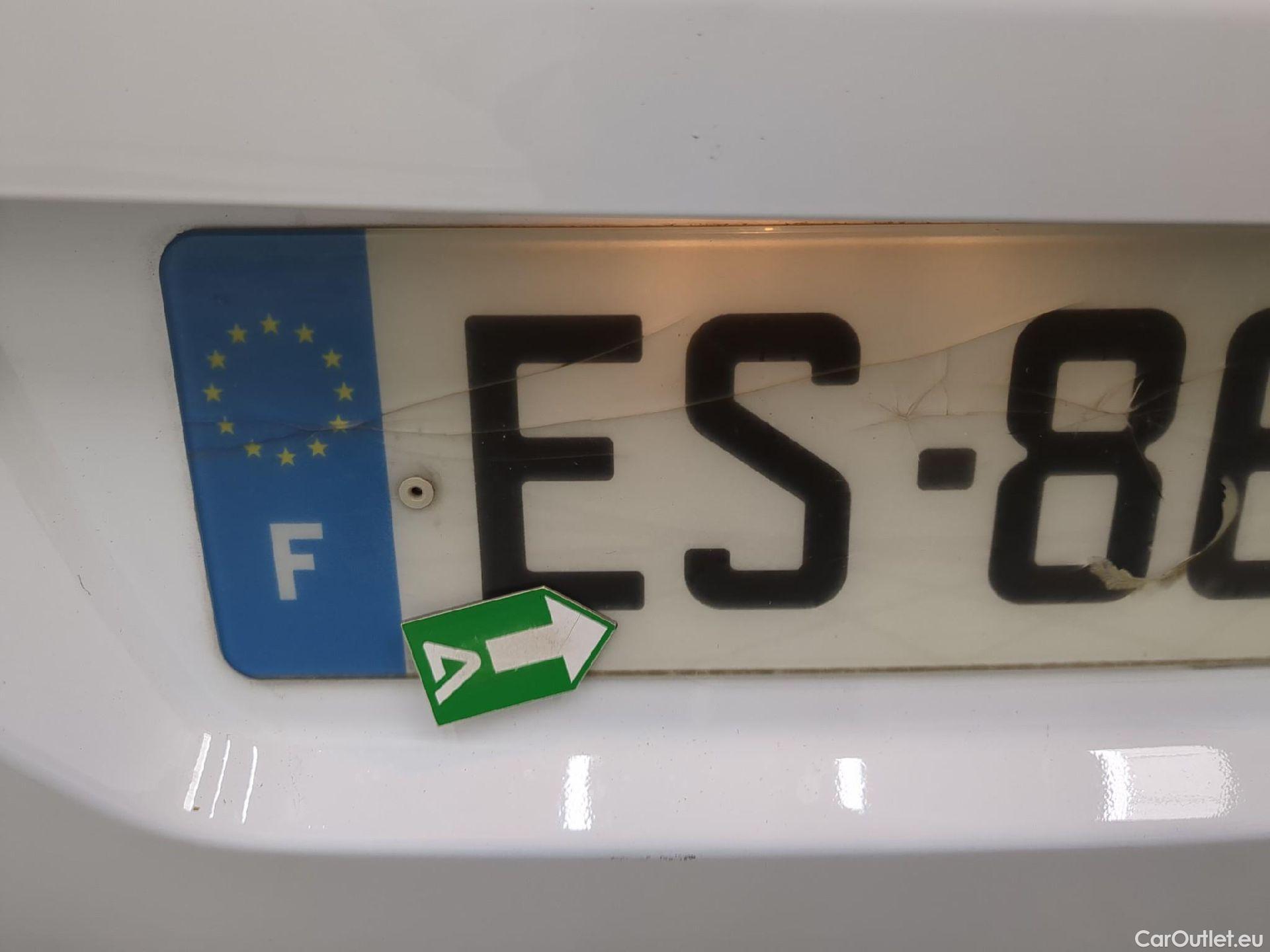  Citroen  C4  Berlina Societe Millenium Business 1.6 BlueHDI 120CV BVM6 E6 #3
