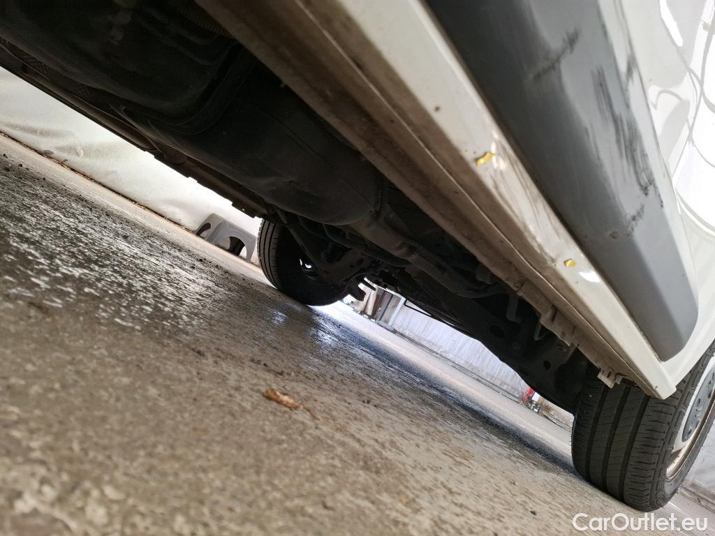  Citroen  Jumpy CITROEN  / 2016 / 4P / Fourgon tôlé M BlueHDi 100 S&S BVM6 Club #32