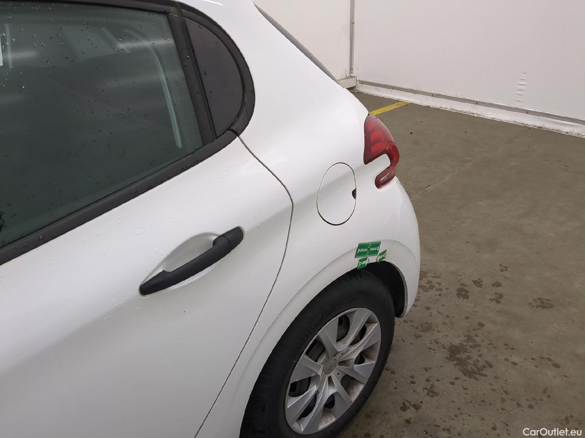  Peugeot  208  Affaire Premium 1.6 HDi 75CV BVM5 E6 #25