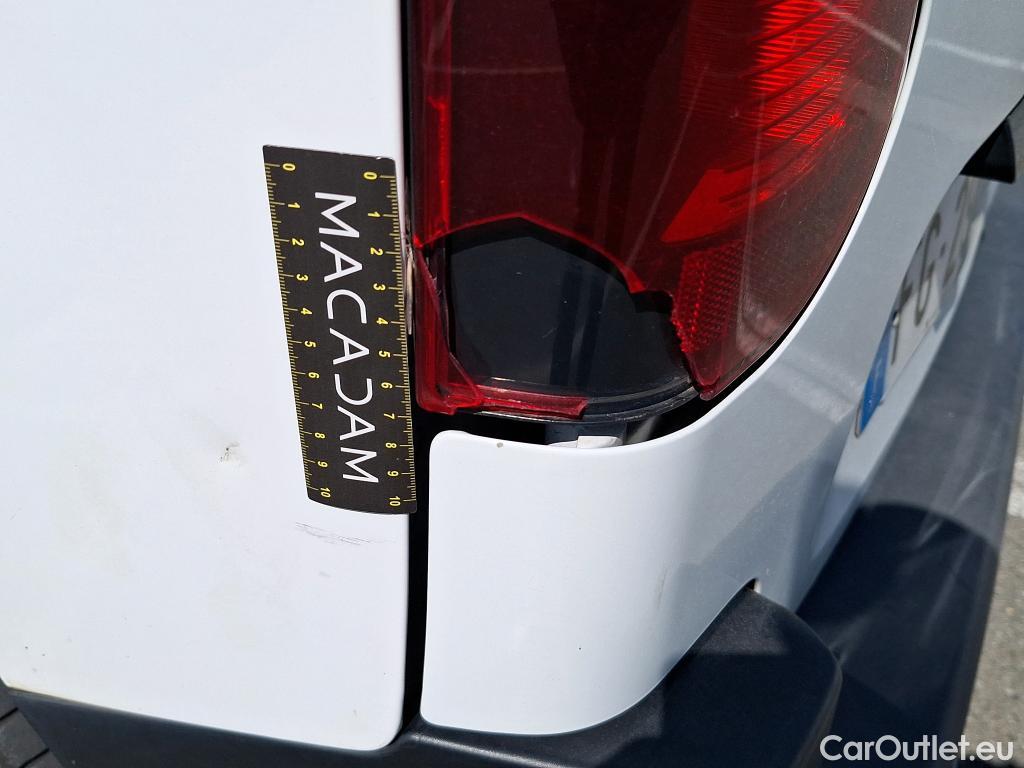  Peugeot  Partner  Asphalt L1 1.5 HDi 130CV BVA8 E6dT #44