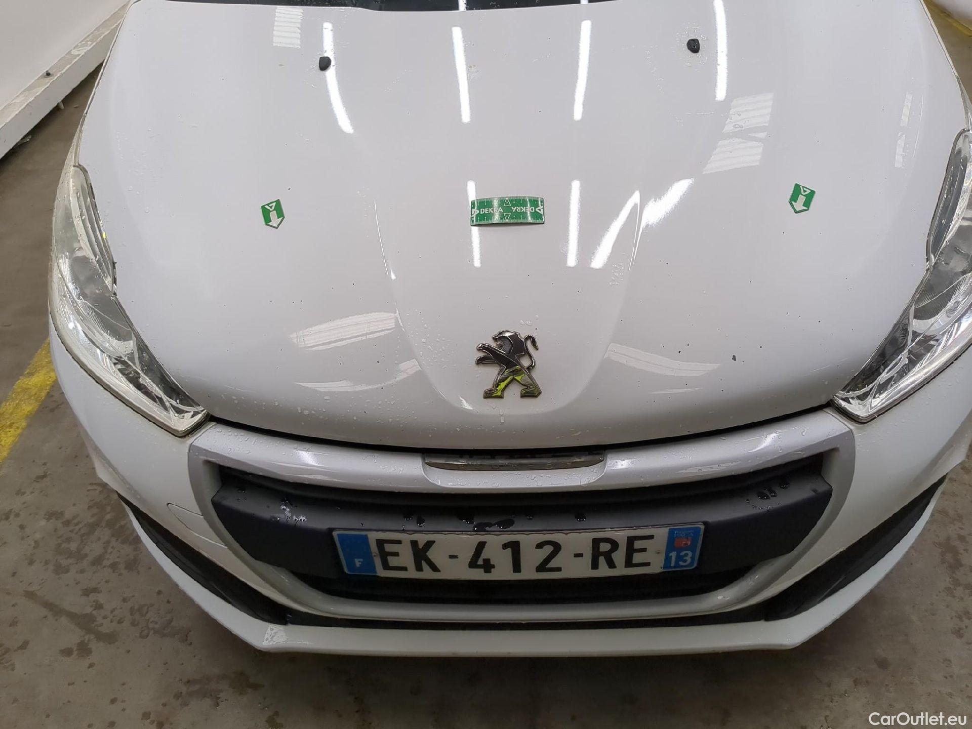  Peugeot  208  Affaire Premium 1.6 HDi 75CV BVM5 E6 #20