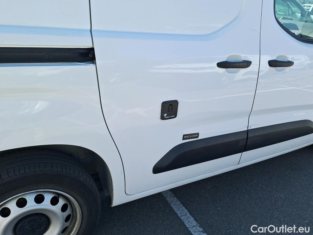  Peugeot  Partner  Asphalt L1 1.5 HDi 130CV BVA8 E6dT #48