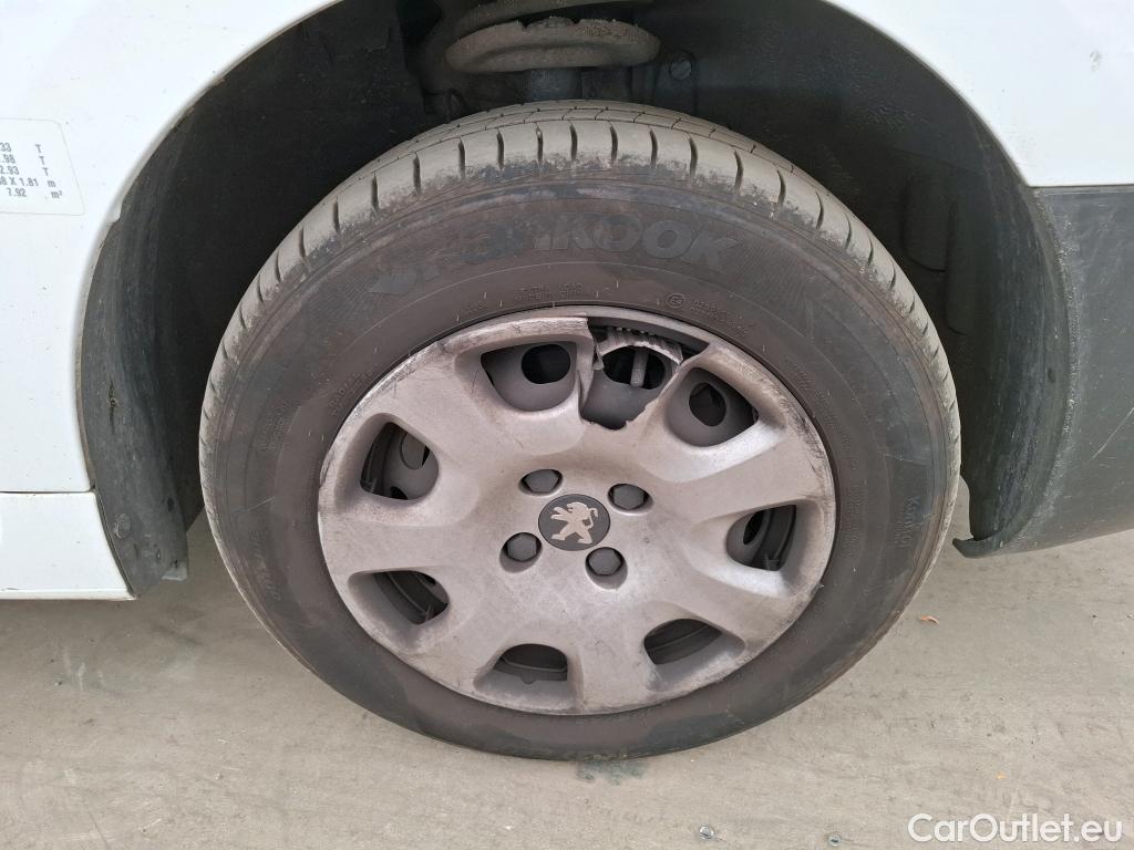  Peugeot  Partner  L1 Premium Pack 1.6 HDi 100CV BVA6 E6 #39