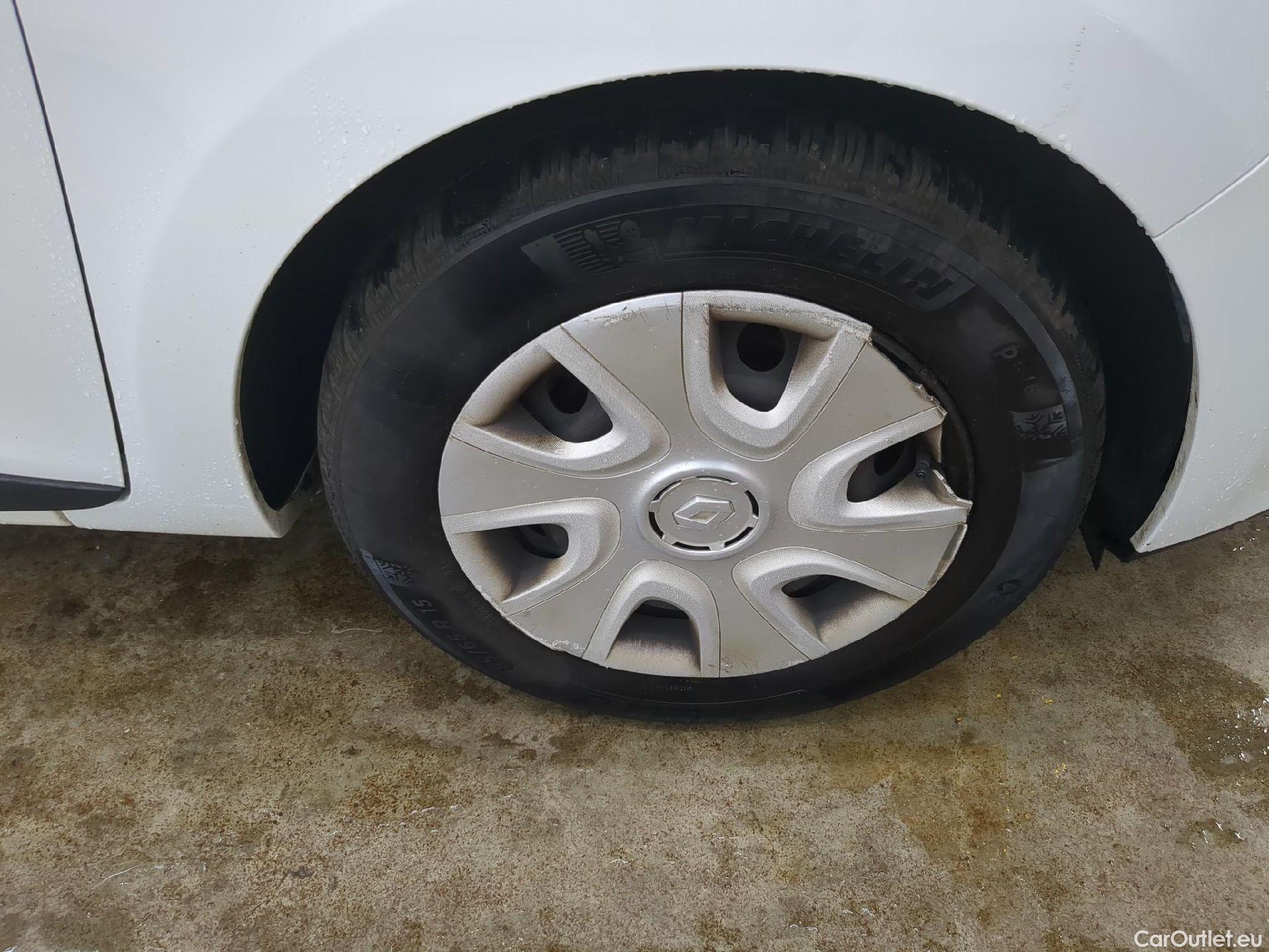  Renault  Clio  IV Air 1.5 dCi 75CV BVM5 E6 #8
