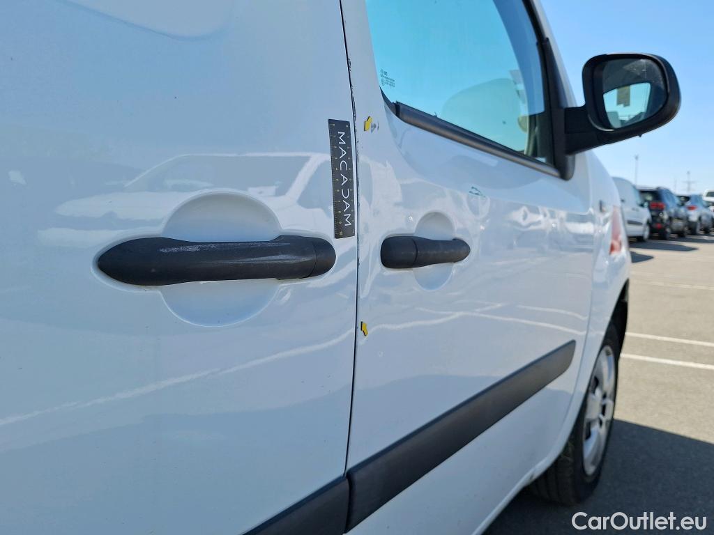  Renault  Kangoo  Express Maxi Extra (Série Spéciale) 1.5 dCi 110CV BVM6 E6 #22