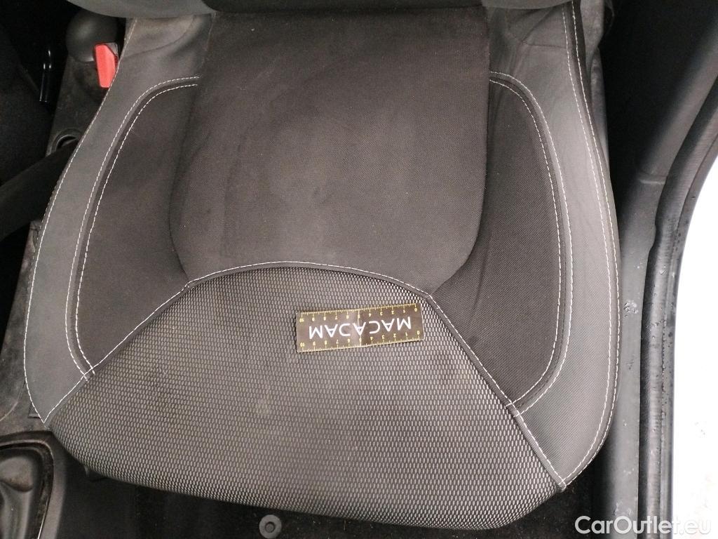  Renault  Clio  IV Air MediaNav 1.5 dCi 75CV BVM5 E6 #28