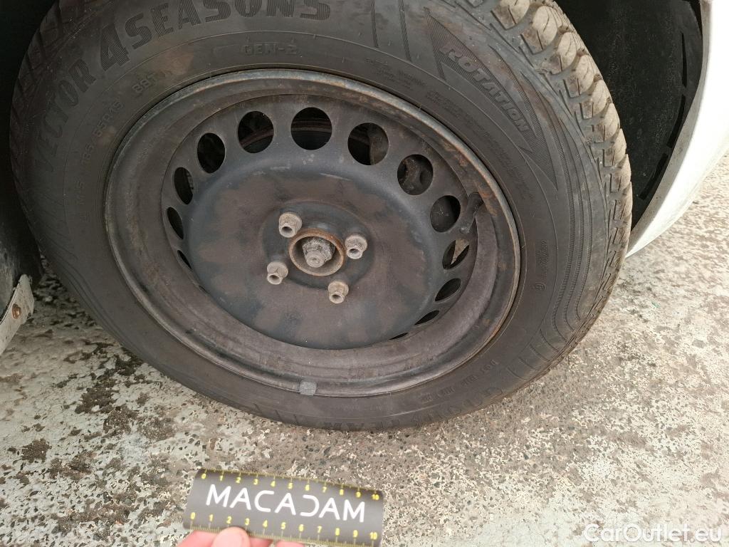  Renault  Clio  IV Air MediaNav 1.5 dCi 75CV BVM5 E6 #22