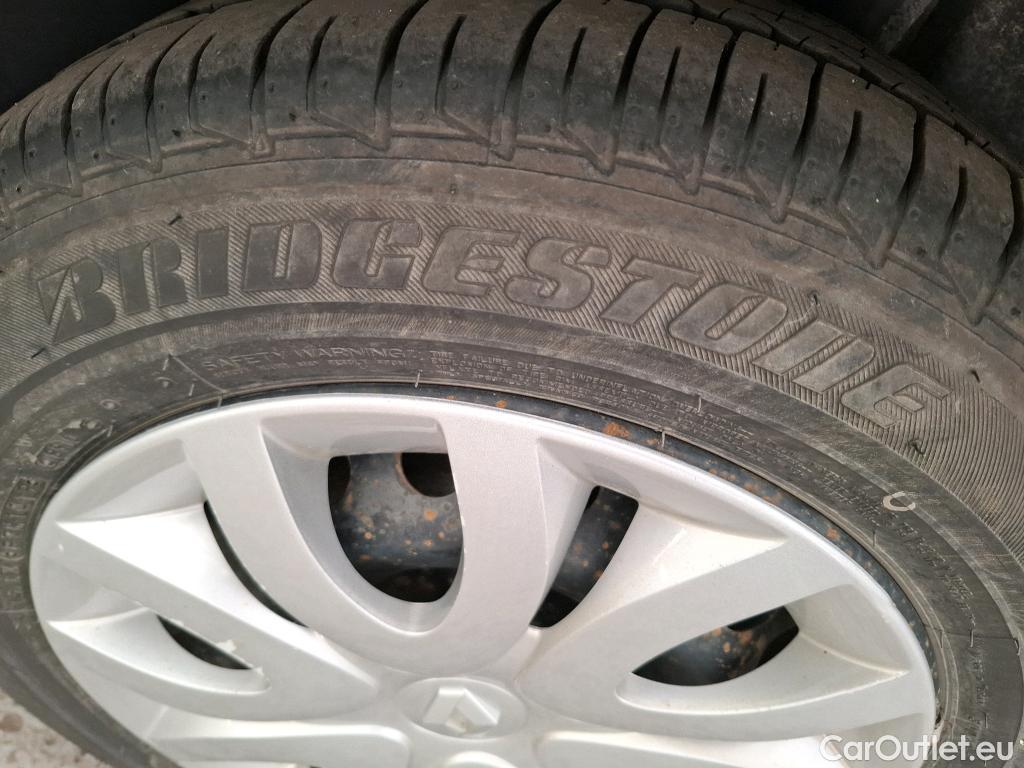  Renault  Clio  IV Air MediaNav 1.5 dCi 75CV BVM5 E6 #6
