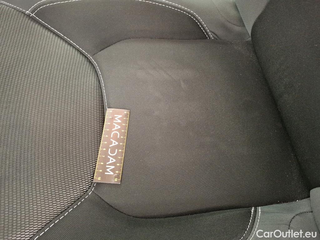  Renault  Clio  IV Air MediaNav 1.5 dCi 75CV BVM5 E6 #17