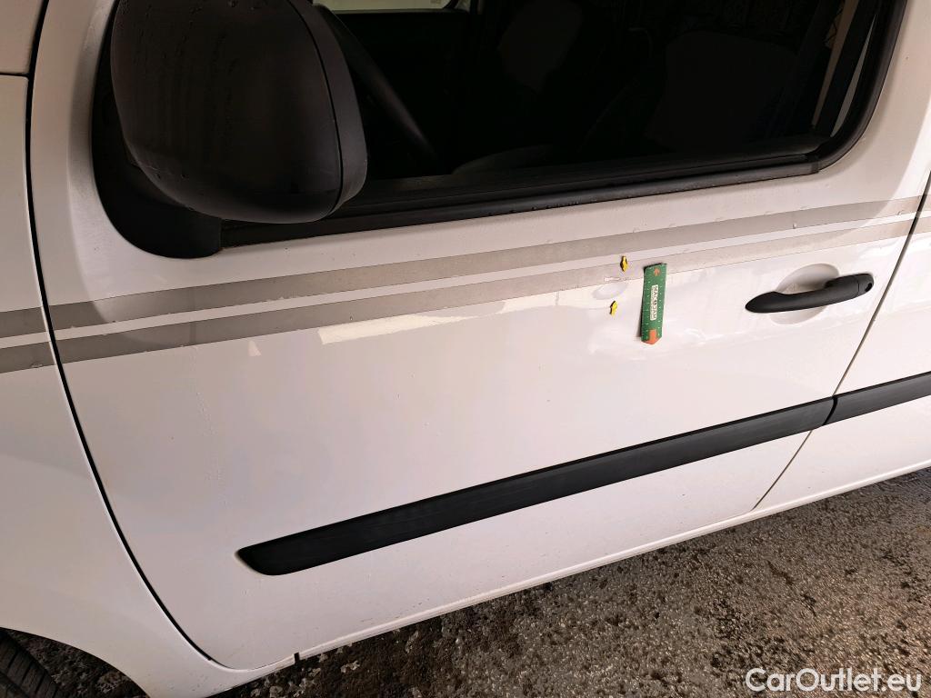  Renault  Kangoo  Express Extra (Série Spéciale) 1.5 dCi 75CV BVM5 E6 #26