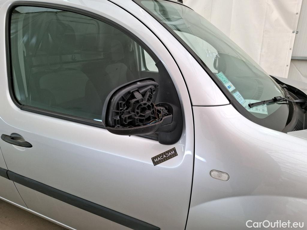  Renault  Kangoo RENAULT  Express VU 4p Fourgonnette Grand Confort dCi 90 EDC #26