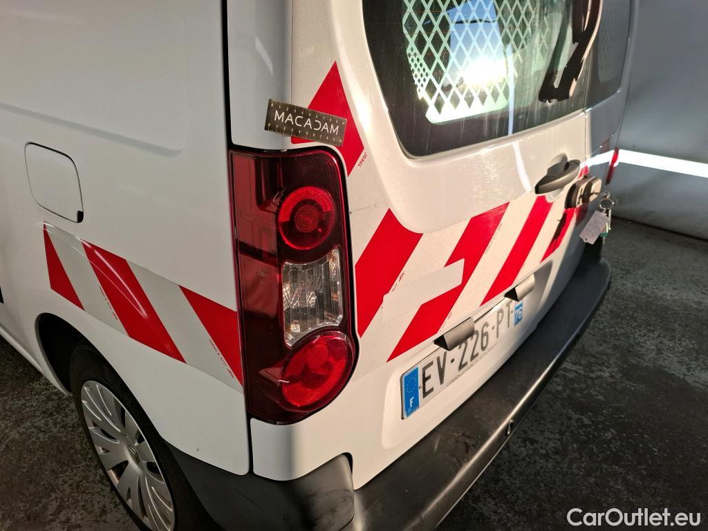  Citroen  Berlingo  Fourgon Business L1 (Court) 1.6 BlueHDi 100CV BVA6 E6 #27