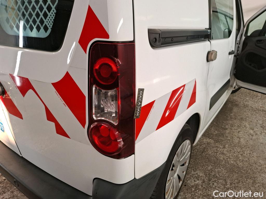  Citroen  Berlingo  Fourgon Business L1 (Court) 1.6 BlueHDi 100CV BVA6 E6 #29