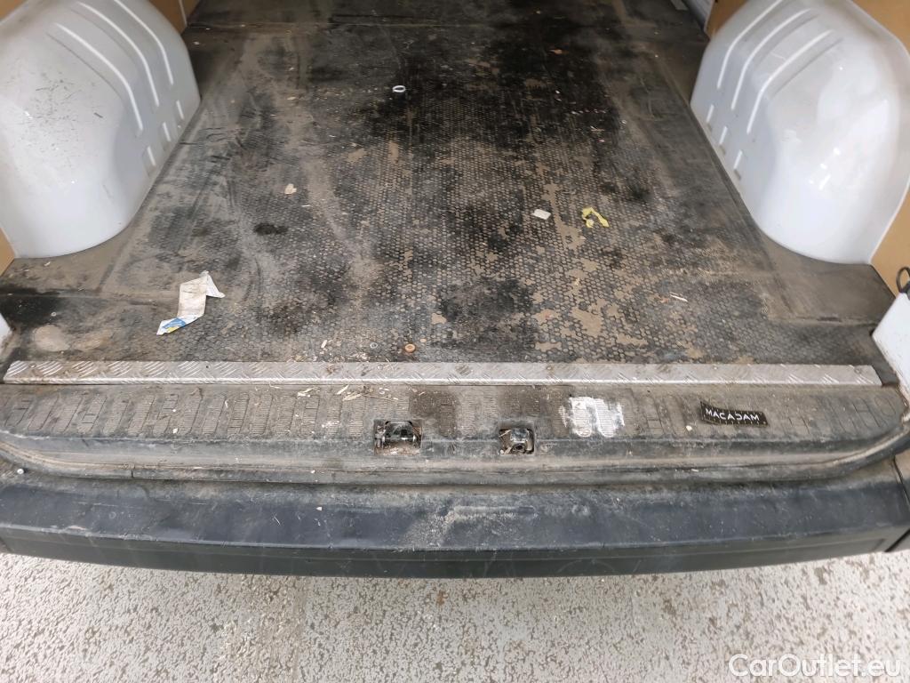  Renault  Master RENAULT  VU 4p Fourgon FG GCf Trac F3300 L2H2 dCi 110 Euro6 #41