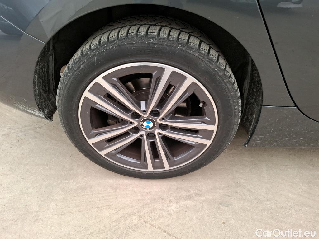  Bmw  Serie 1 BMW Série 1 / 2019 / 5P / Berline 1.5 118I DKG7 Business Design #7