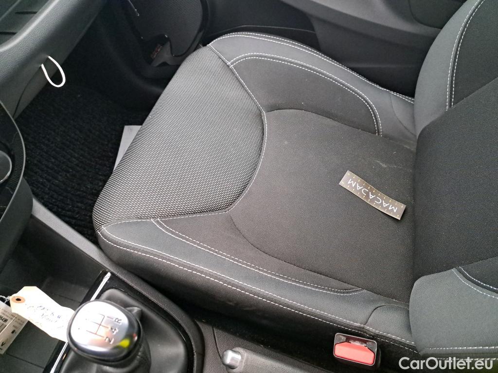  Renault  Clio  IV Air MediaNav 1.5 dCi 75CV BVM5 E6 #17