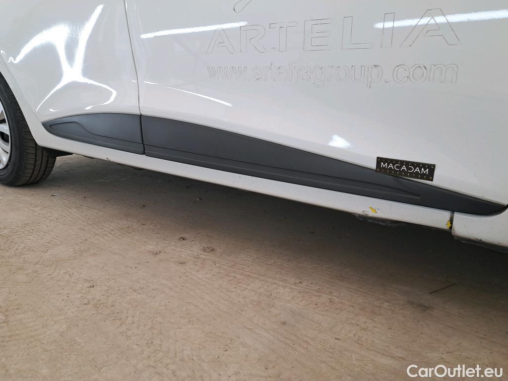  Renault  Clio  IV Air MediaNav 1.5 dCi 75CV BVM5 E6 #10