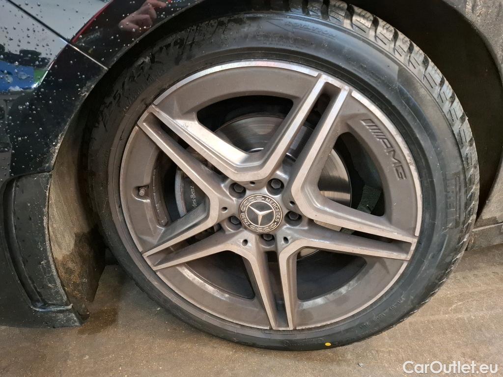  Mercedes  B-Klasse MERCEDES-BENZ Classe B / 2019 / 5P / monospace B 180 d AMG Line BVA #20