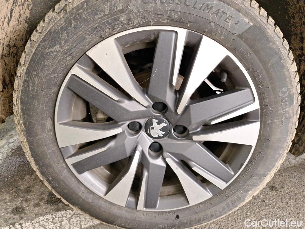  Peugeot  2008  Allure Business 1.2 PureTech 130CV BVM6 E6dT #21