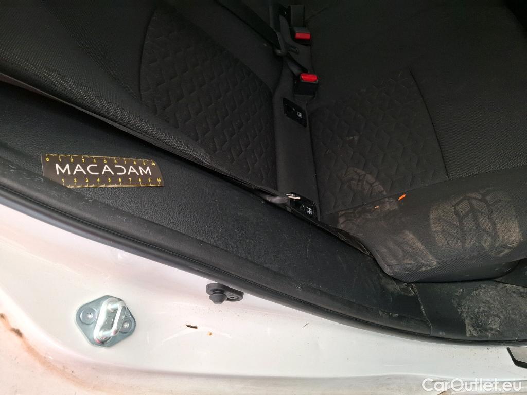  Toyota  Corolla TOYOTA  / 2018 / 5P / Berline Hybride 122h Dynamic Business Stage Acad #48