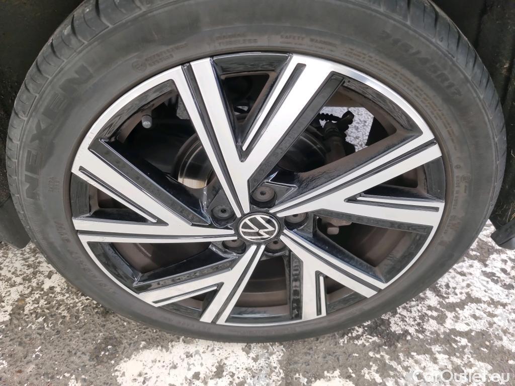  Volkswagen  Polo  VI R-Line 1.0 TSI 110CV BVA7 E6d #28