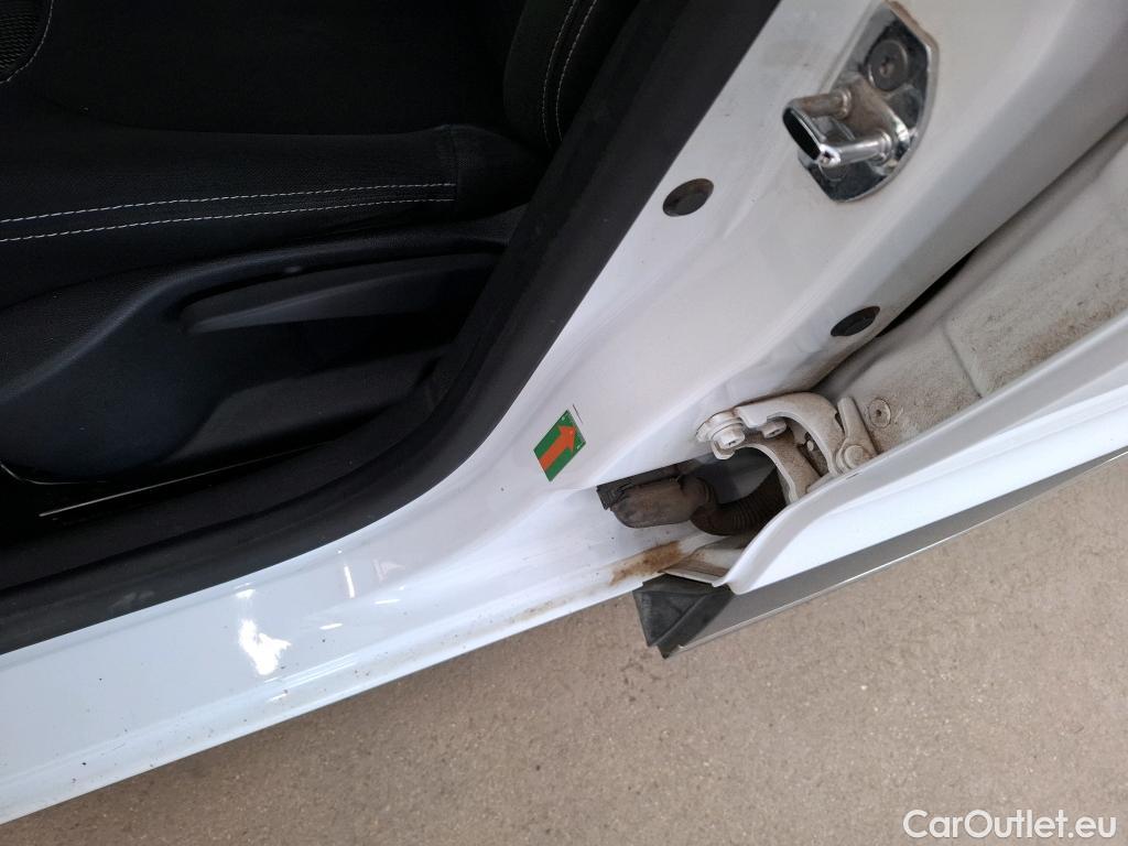  Renault  Clio RENAULT  / 2016 / 5P / Berline &Business TCe 90 #9