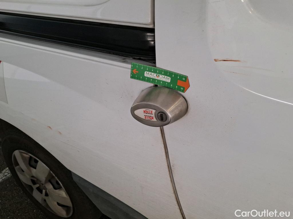  Renault  Kangoo  Express Maxi Extra (Série Spéciale) 1.5 dCi 90CV BVM5 E6 #40