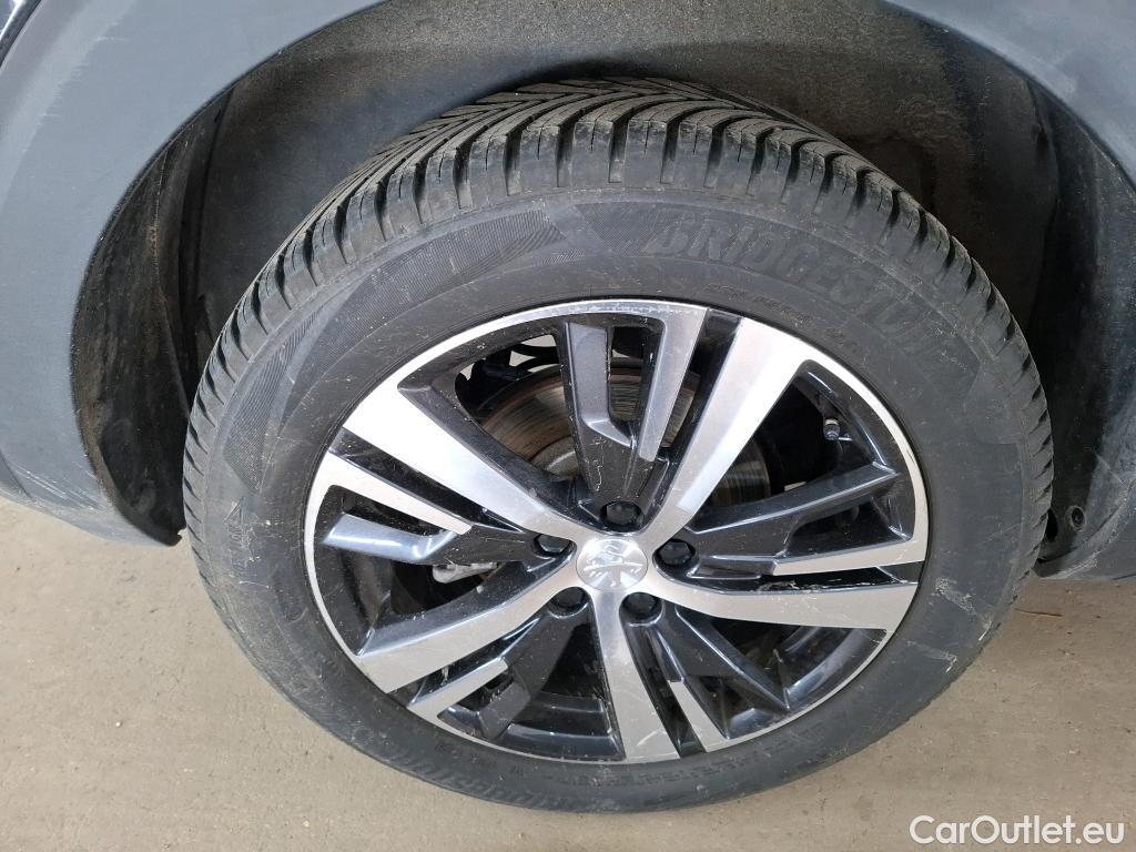  Peugeot  5008  GT Line 1.5 HDi 130CV BVA8 E6dT #32