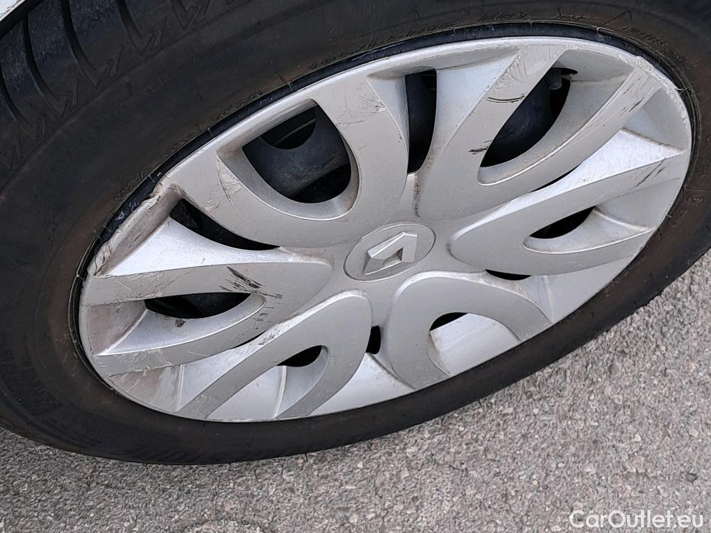  Renault  Clio  IV Business 1.5 dCi 90CV MT5 E6 #24