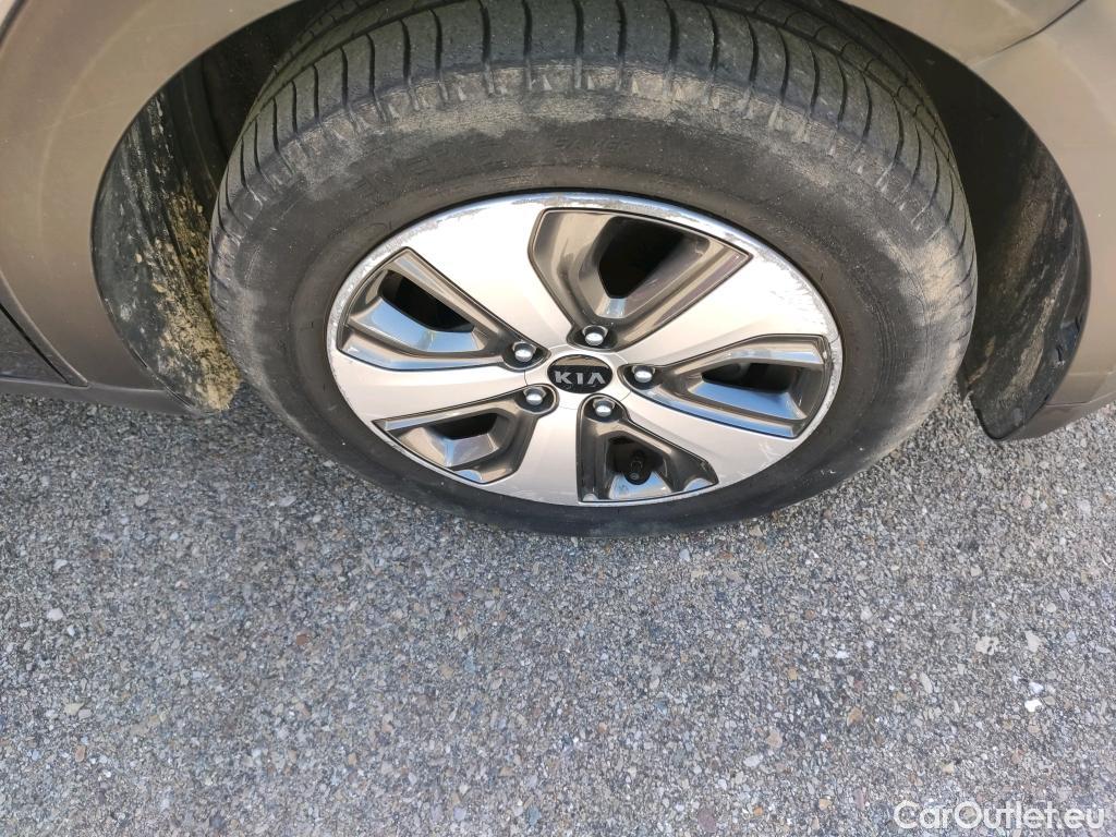  KIA  Niro  Drive 1.6 105CV AT6 E6dT #30
