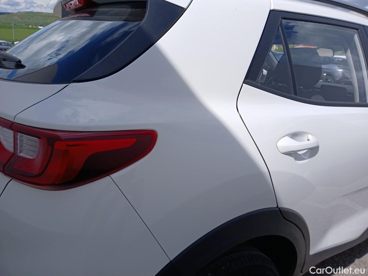  KIA  STONIC  Concept 1.2 85CV MT5 E6d #29