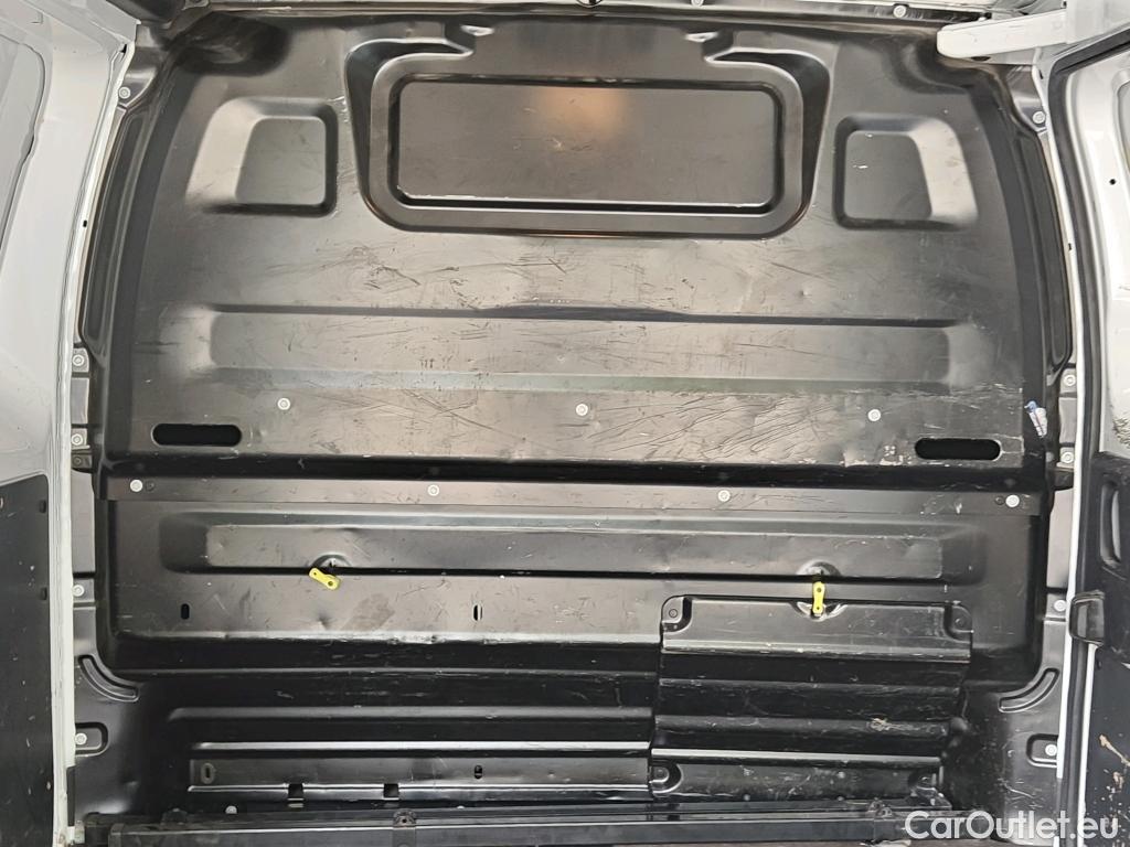 Opel  Vivaro OPEL  / 2019 / 4P / furgón 1.5 Diésel 88kW (120CV) M Std Select #36