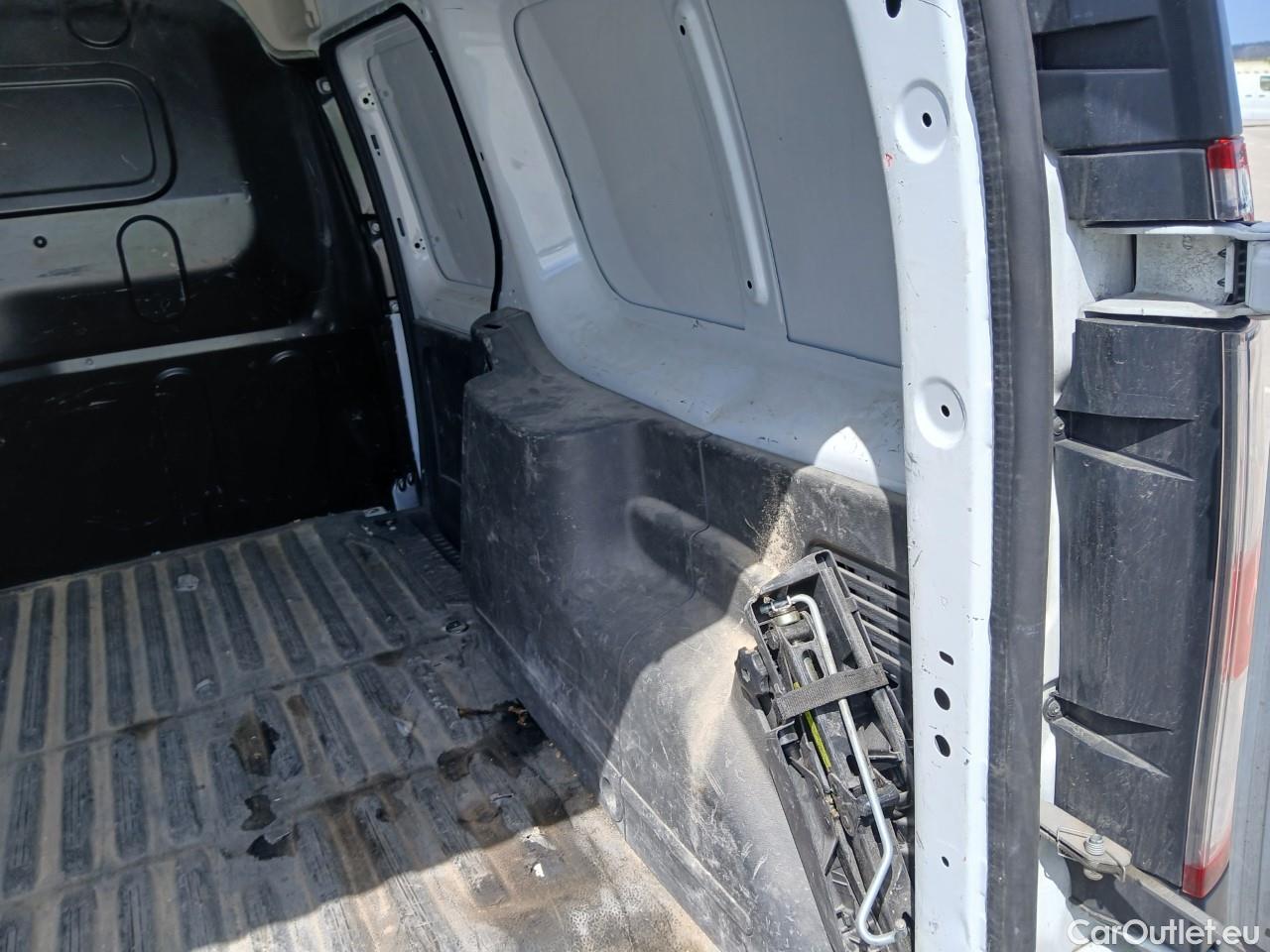  Nissan  NV200 NISSAN NV250 / 2019 / 4P / furgón 2pl 1.5dCi 70 kW (95 CV) L2H1 COMFORT #46