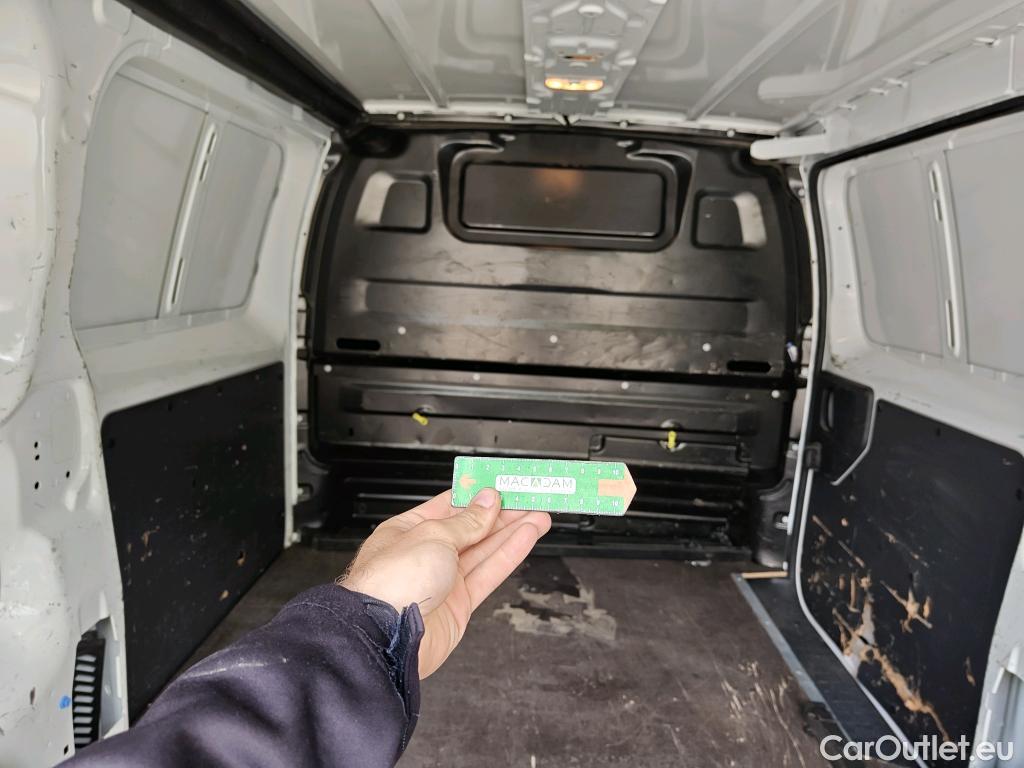  Opel  Vivaro OPEL  / 2019 / 4P / furgón 1.5 Diésel 88kW (120CV) M Std Select #35