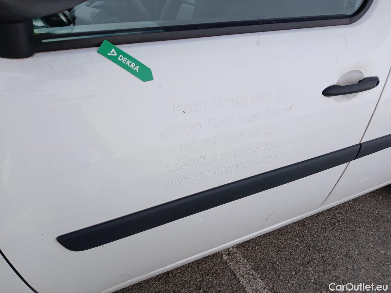  Renault  Kangoo  II Furgón Professional 1.5 dCi 95CV MT6 E6dT #39