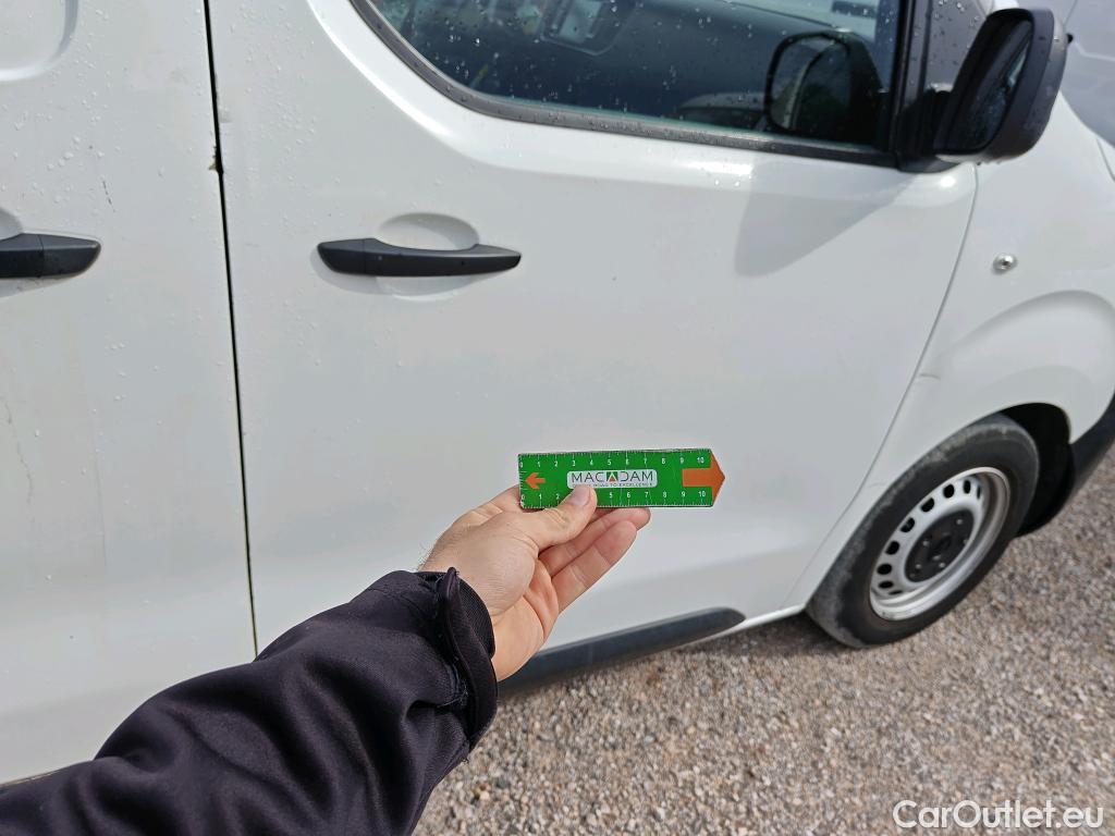  Opel  Vivaro OPEL  / 2019 / 4P / furgón 1.5 Diésel 88kW (120CV) M Std Select #57