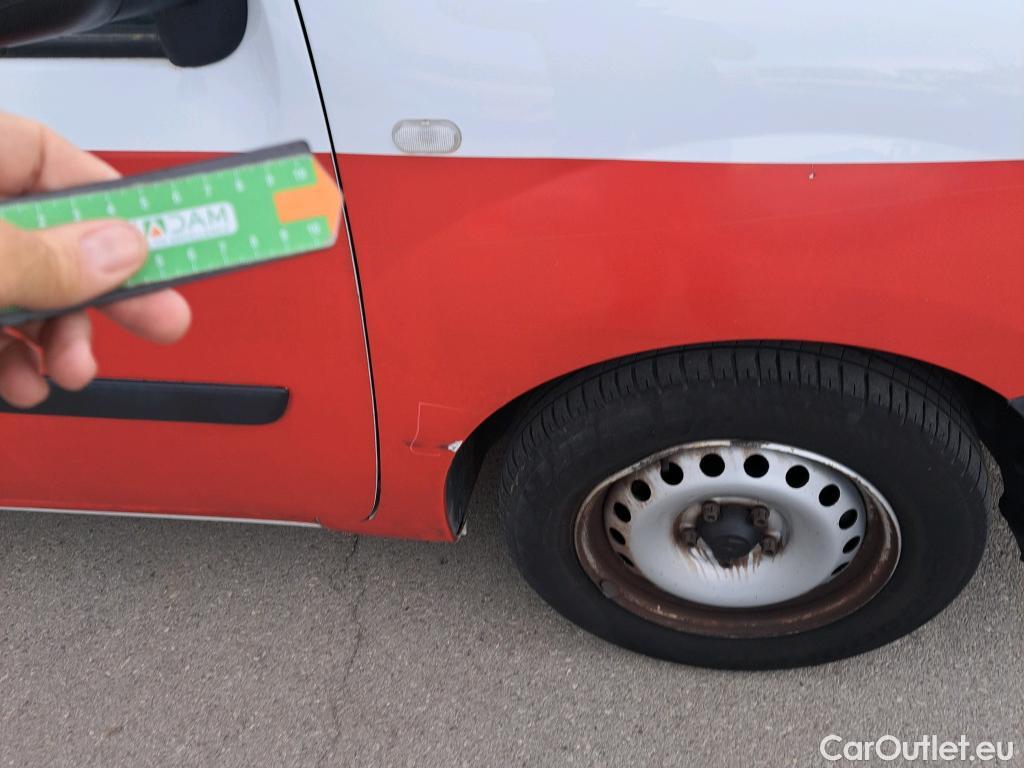  Renault  Kangoo  II Furgón Professional 1.5 dCi 90CV MT5 E6 #42