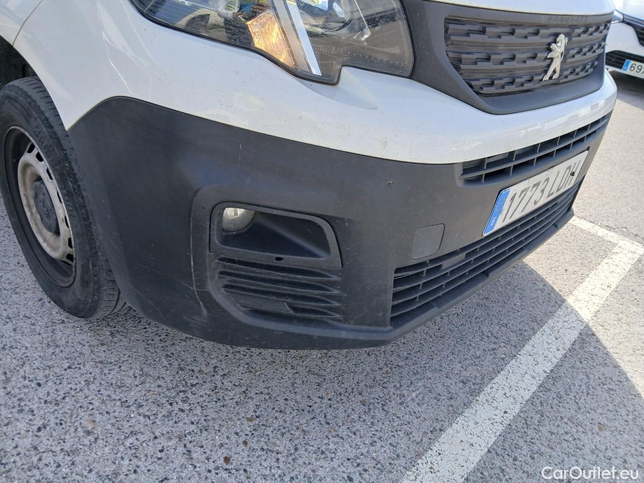  Peugeot  Partner PEUGEOT  / 2018 / 3P / furgón derivado de turismo Pro Standard 600kg BlueHDi 73kW (CX) #7