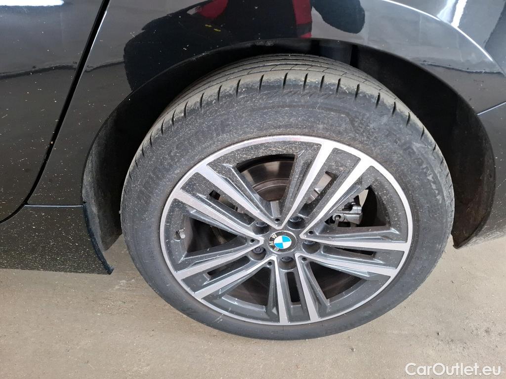  Bmw  Serie 1 BMW Série 1 / 2019 / 5P / Berline 116i Business Design #8