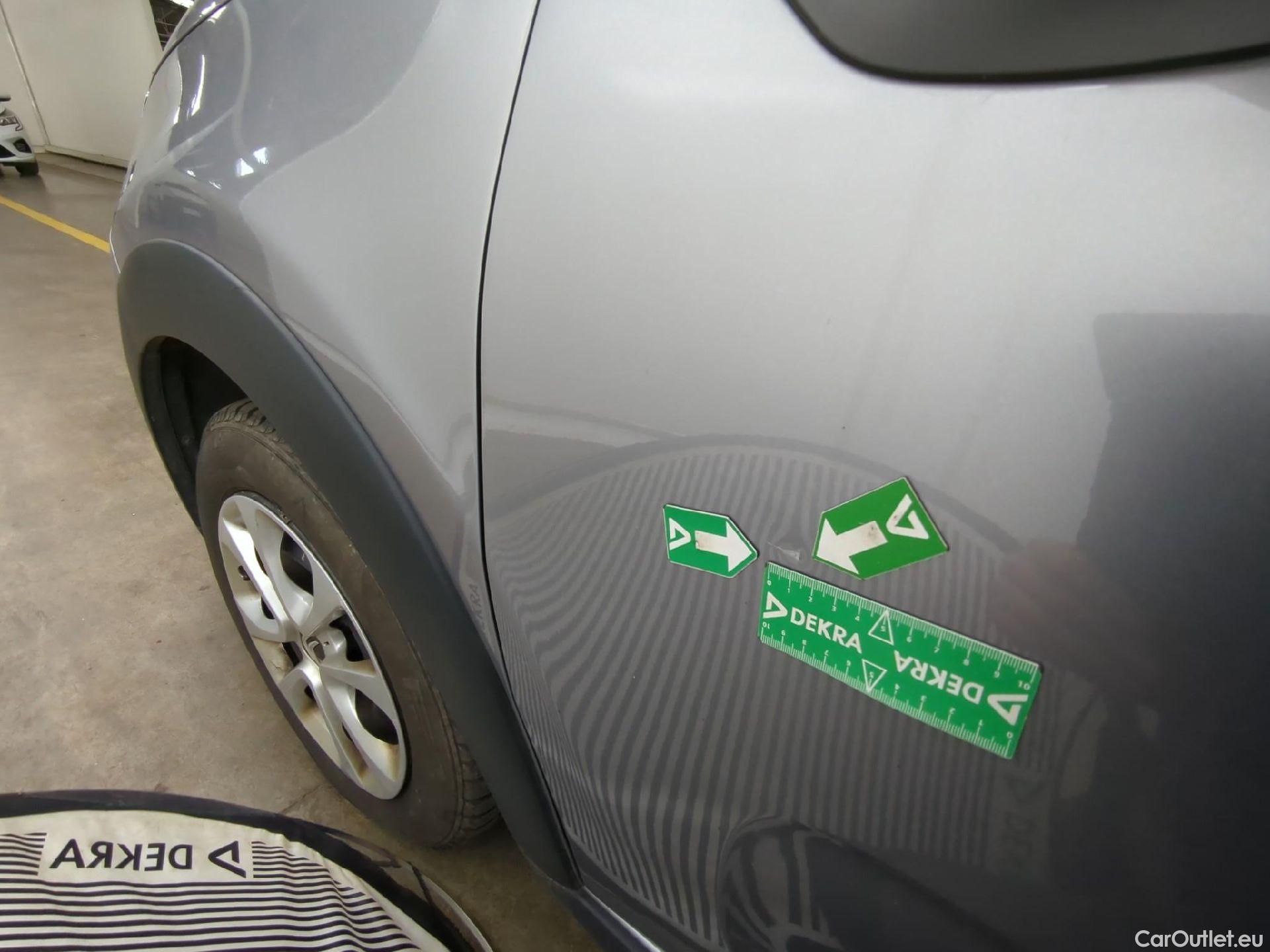  Citroen  C3 CITROEN  / 2016 / 5P / Berline PureTech 82 S&S BVM Feel Business #19