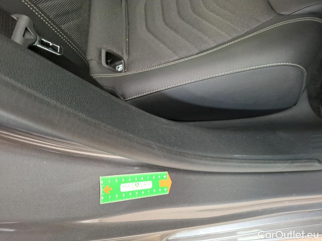  Mercedes  A-Klasse MERCEDES-BENZ Classe A 5p Berline A 180 d Business Line 7G-DCT #25