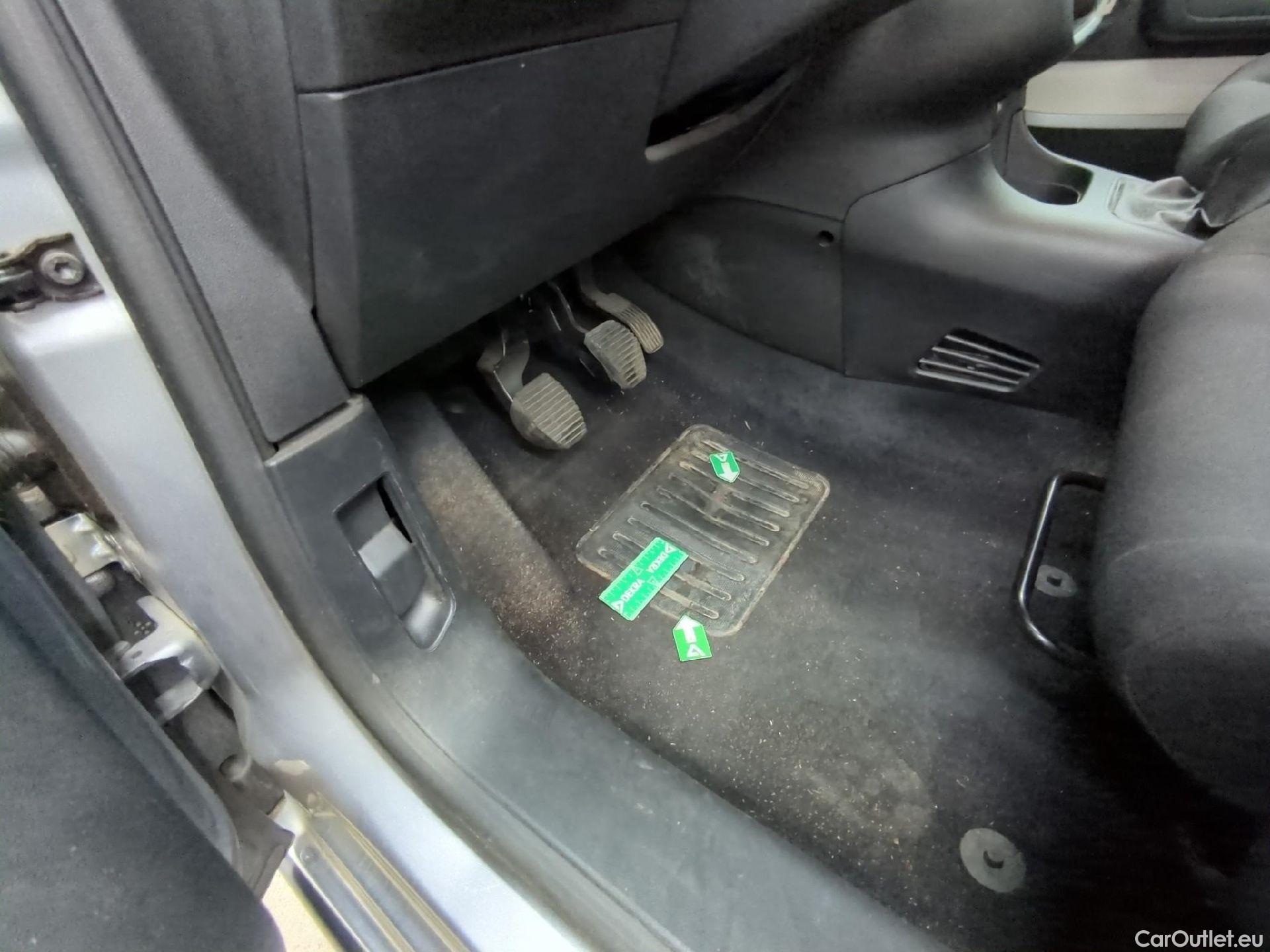  Citroen  C3 CITROEN  / 2016 / 5P / Berline PureTech 82 S&S BVM Feel Business #22