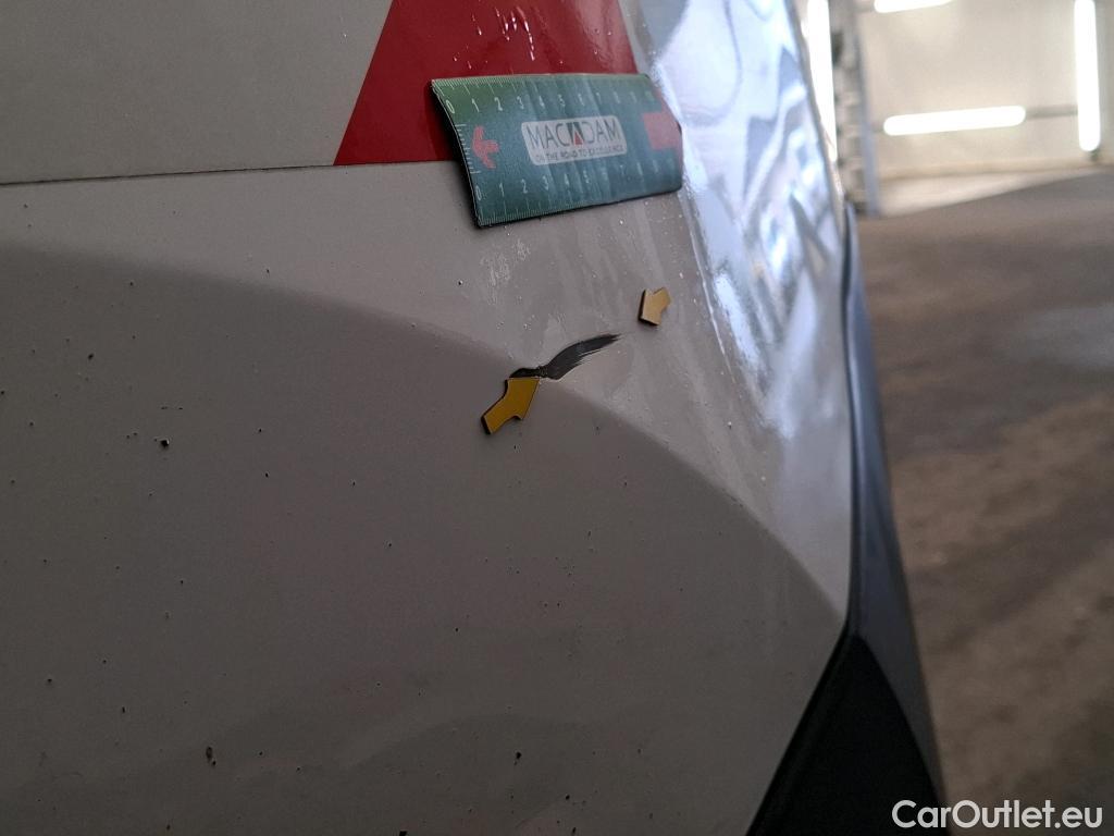  Renault  Master  III Fourgon L2H2 3 5 Grand Confort dCi #7