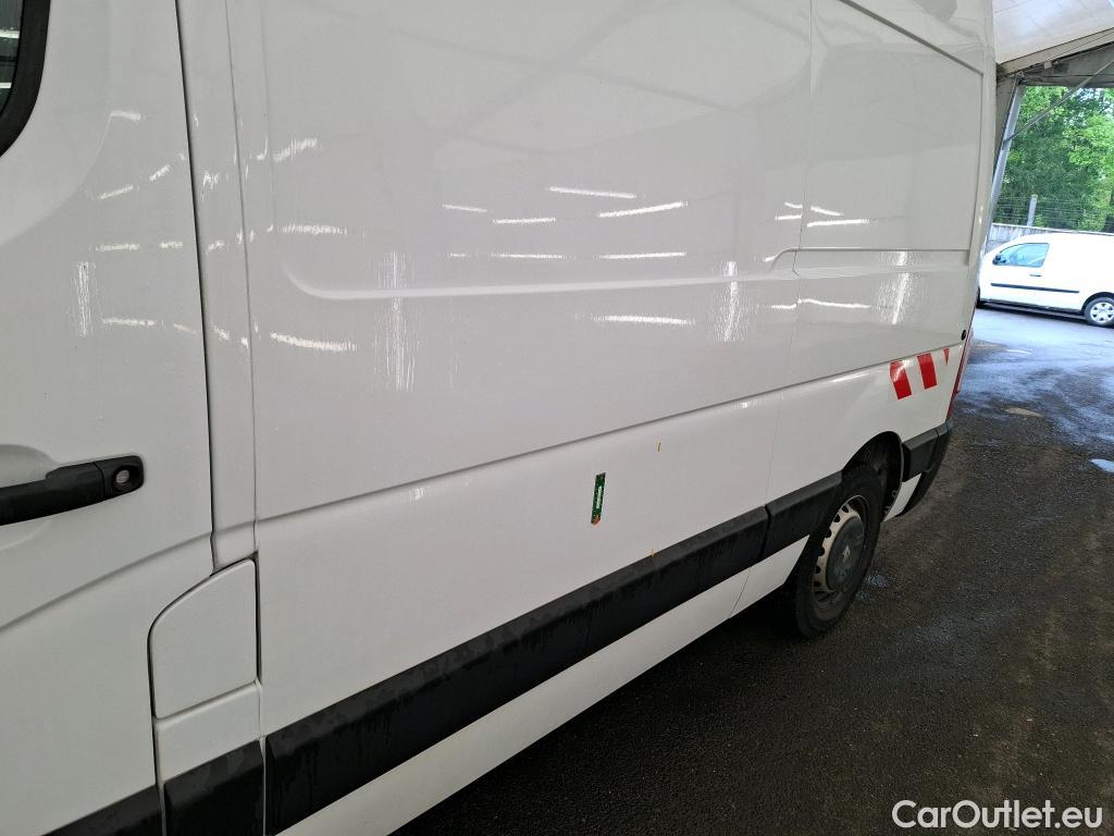  Renault  Master  III Fourgon L2H2 3 5 Grand Confort dCi #1
