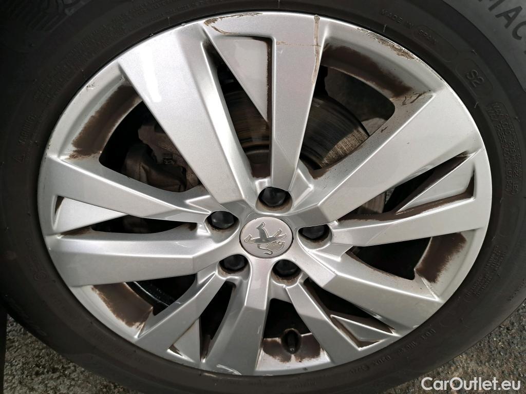  Peugeot  5008  Active Pack 1.5 HDi 130CV BVA8 7 Sieges E6d #15