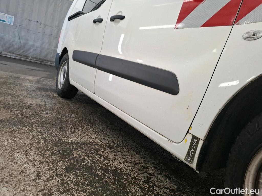  Citroen  Berlingo  Fourgon Business L2 (Long) 1.6 BlueHDi 100CV BVM6 E6 / EMBRAYAGE + FREINS AR + ROTULE + BIELLETTE DE DIRECTION AV
 #17